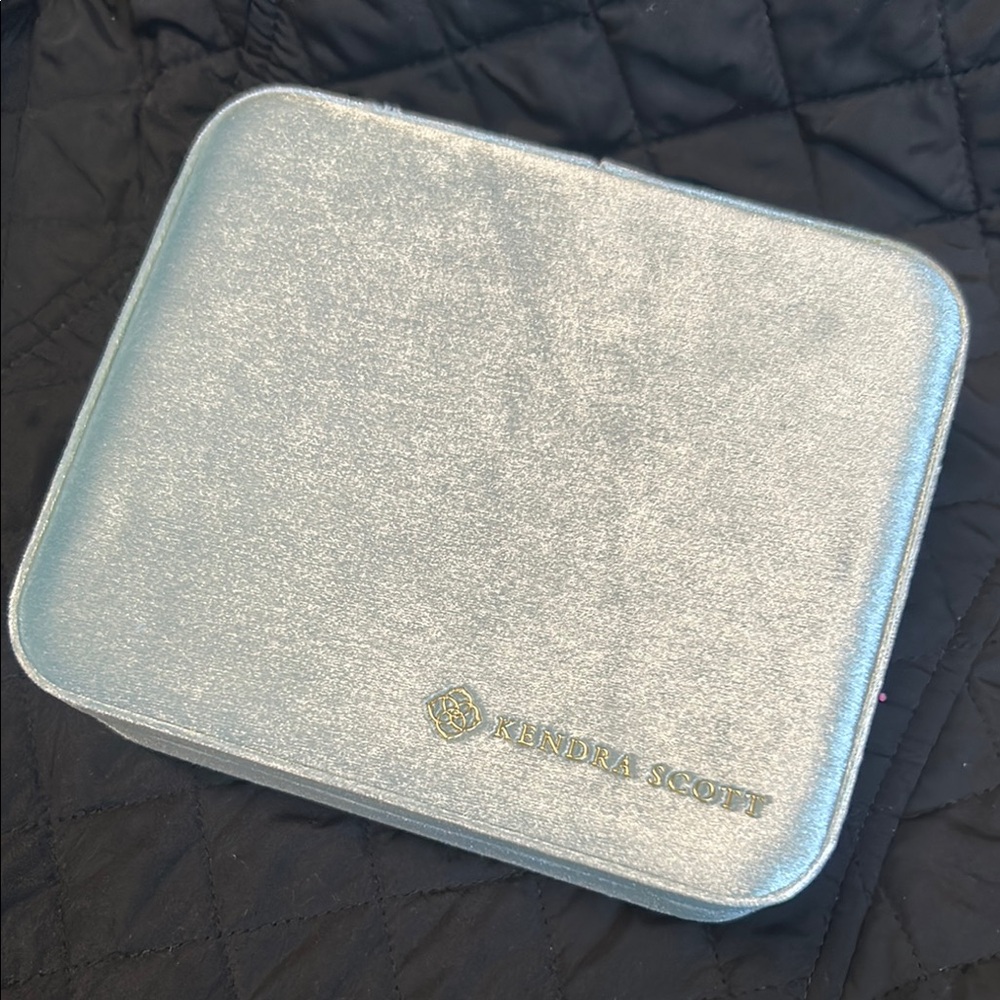 Kendra Scott Sky Blue Velour Small Jewelry Box